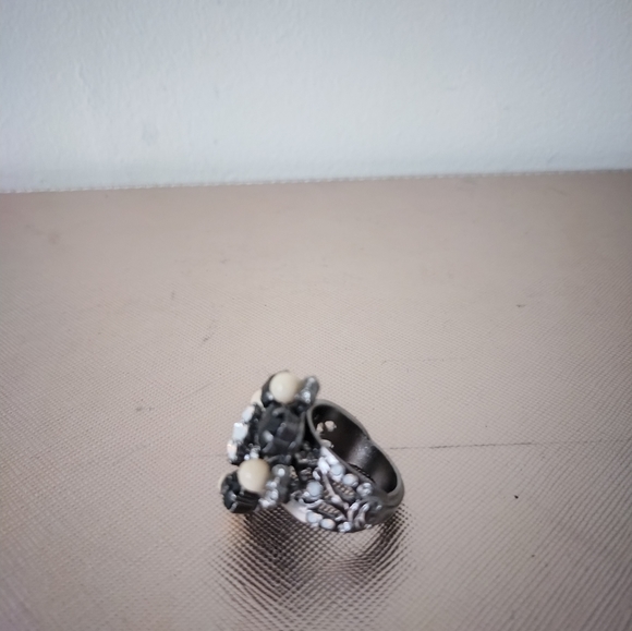 Chanel ring size 6 - Picture 2 of 4